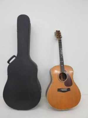 YAMAHAFG-1000 アコースティックギター  皮ラベル