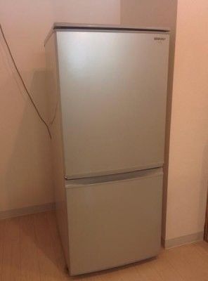 ＳＨＡＲＰ　冷凍冷蔵庫 ＳＪ－１４Ｓ